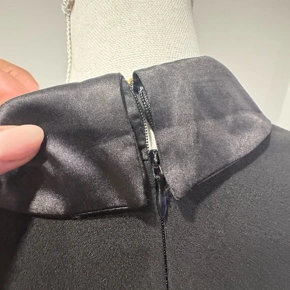 Adrianna Papell Elegant Black Dress with Satin Belt - Picture 9 of 12